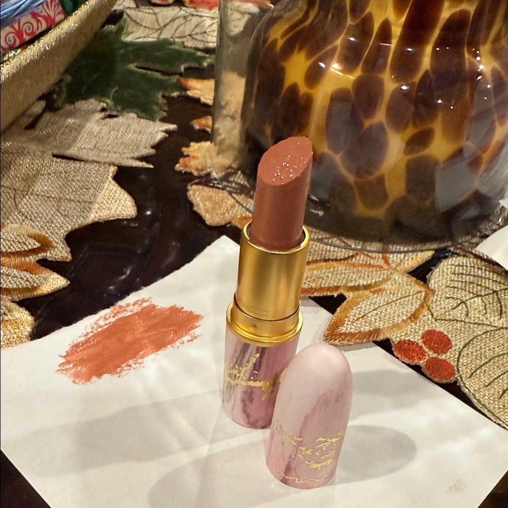 Mac  the Naturalist Lustre Lipstick discontinued